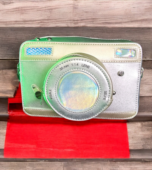 Clutch Camera Silver