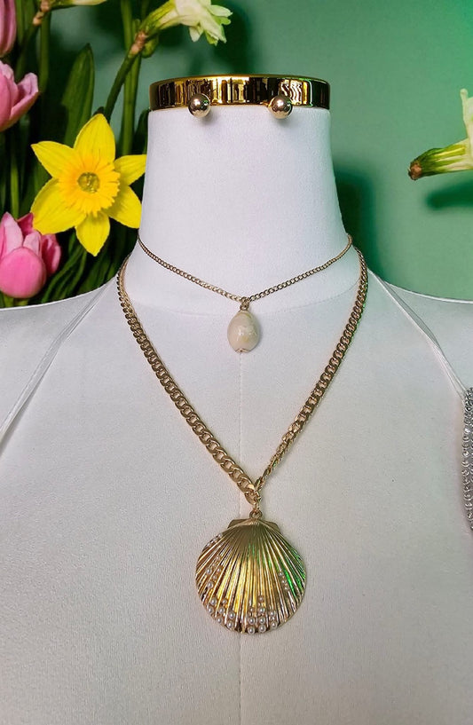 Necklace Snails