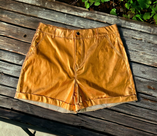 Bella Short